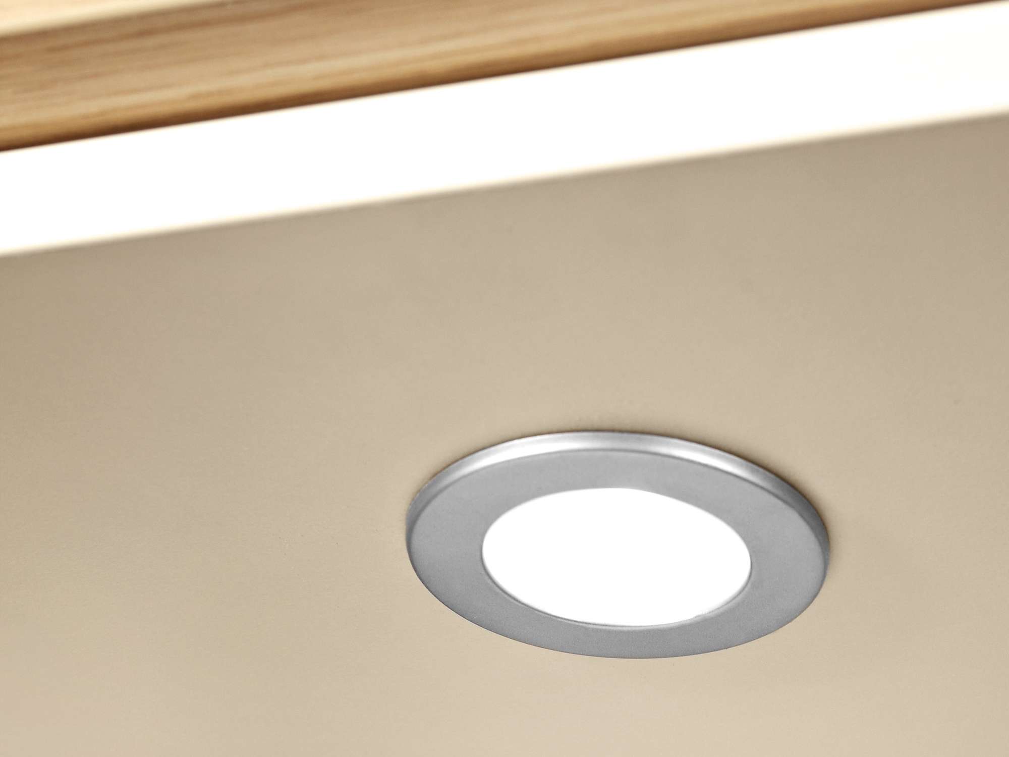 Integrated lights in the contract furniture