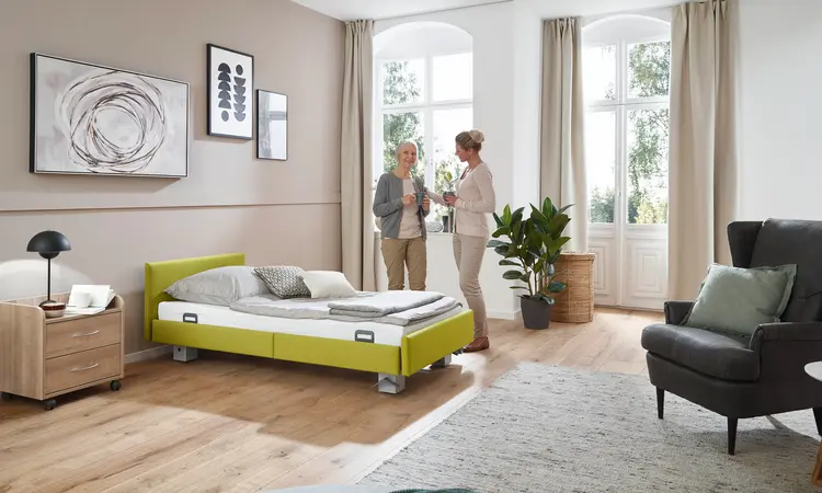 Das Niedrigbett Regia von Burmeier – komfortable Sicherheit für Pflegebedürftige