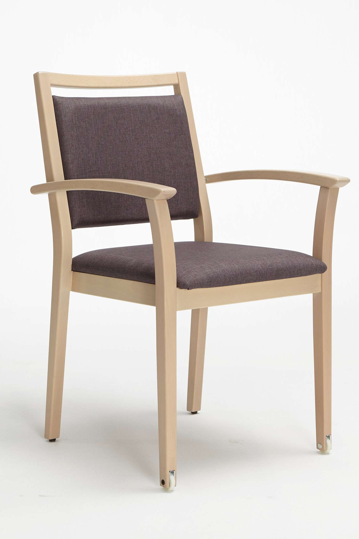 The Mavo model as a stackable chair with armrests