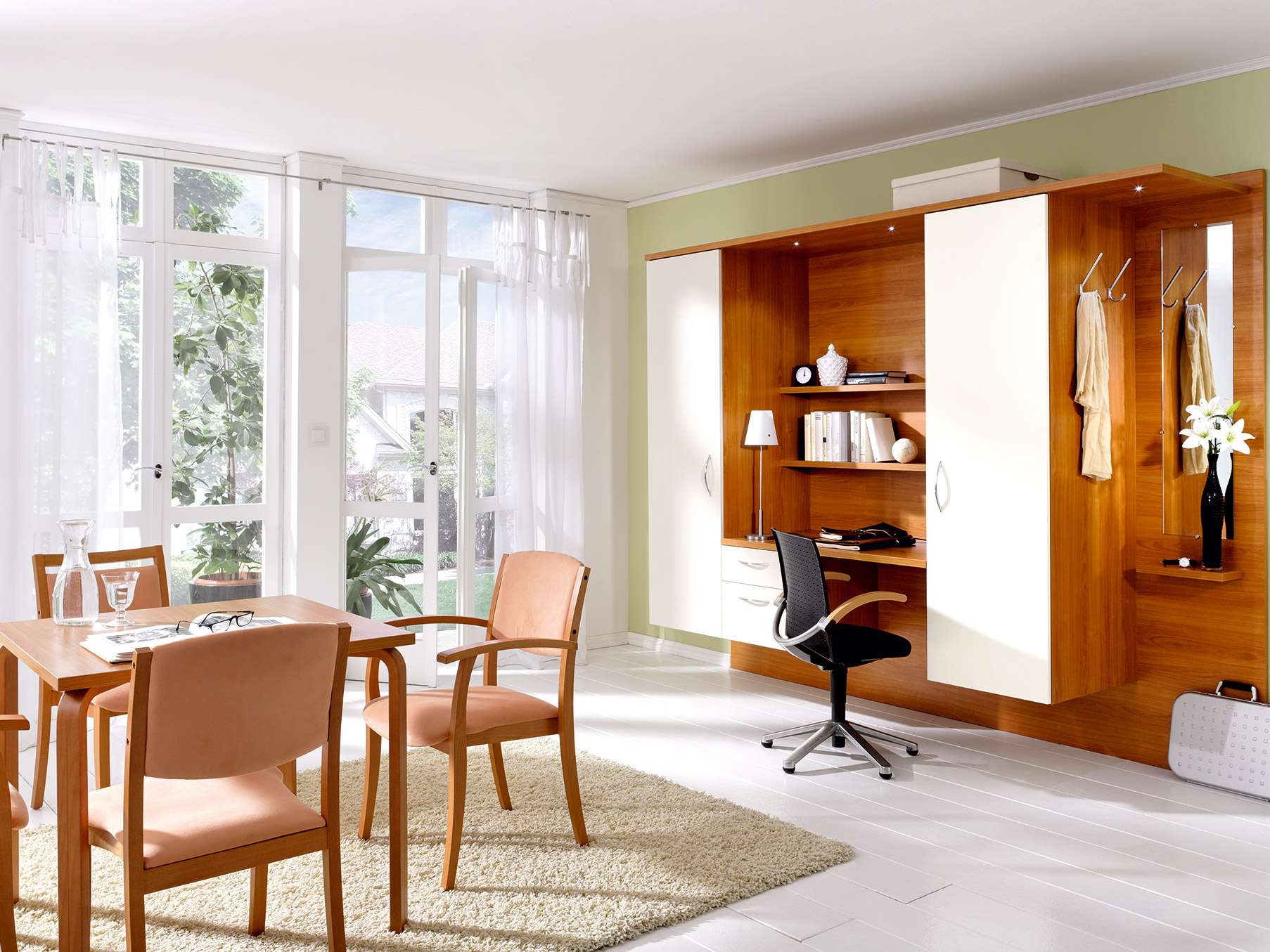 Ausstattungen für jeden Raum mit dem Möbelprogramm Adrano