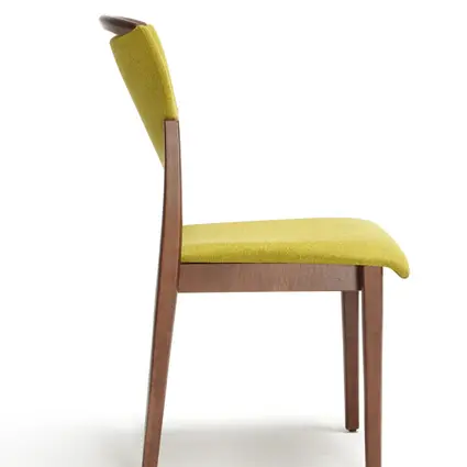 Modell Fena als Stapelstuhl mit Griffbügel ohne Armlehnen