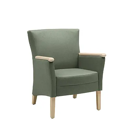 Fotel tapicerowany Luna w kolorze zielonym z drewnianymi nóżkami