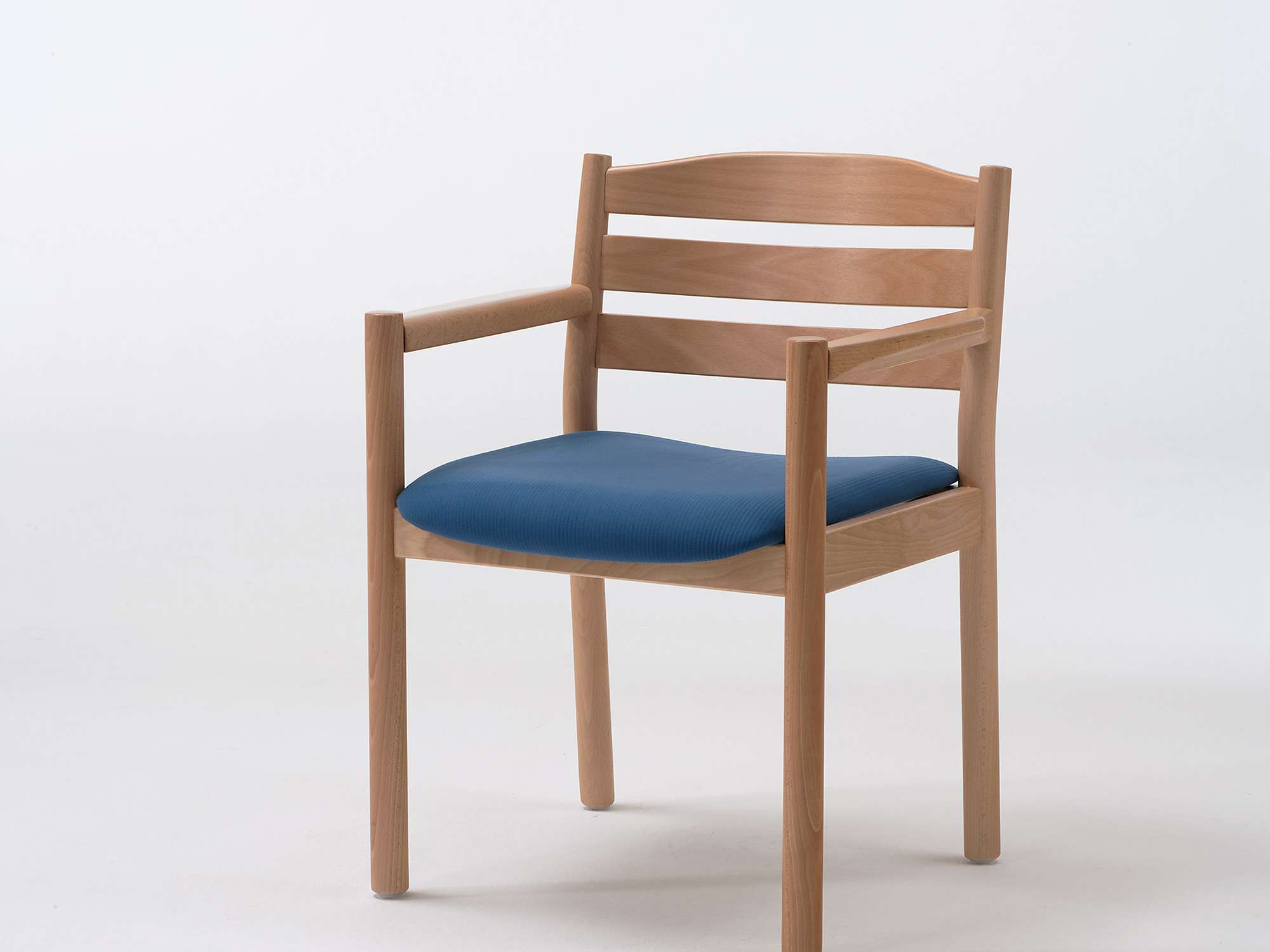 The Primo as an armchair with non-upholstered back