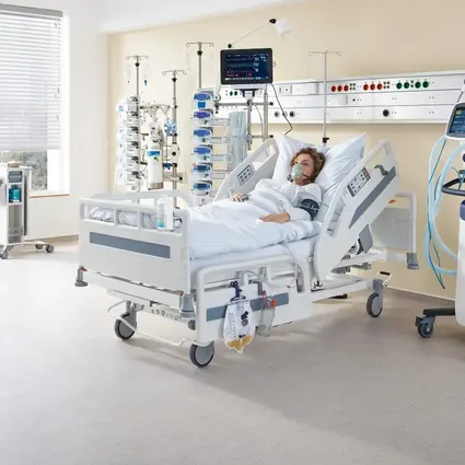 Barras de montagem opcionais e barras de apoio práticas auxiliam no atendimento moderno ao paciente em todos os aspectos.