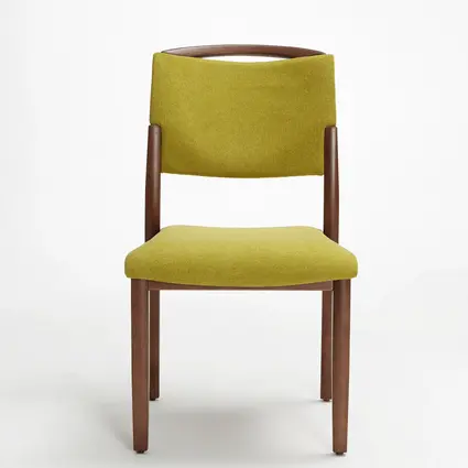 Modell Fena als Stapelstuhl mit Griffbügel ohne Armlehnen