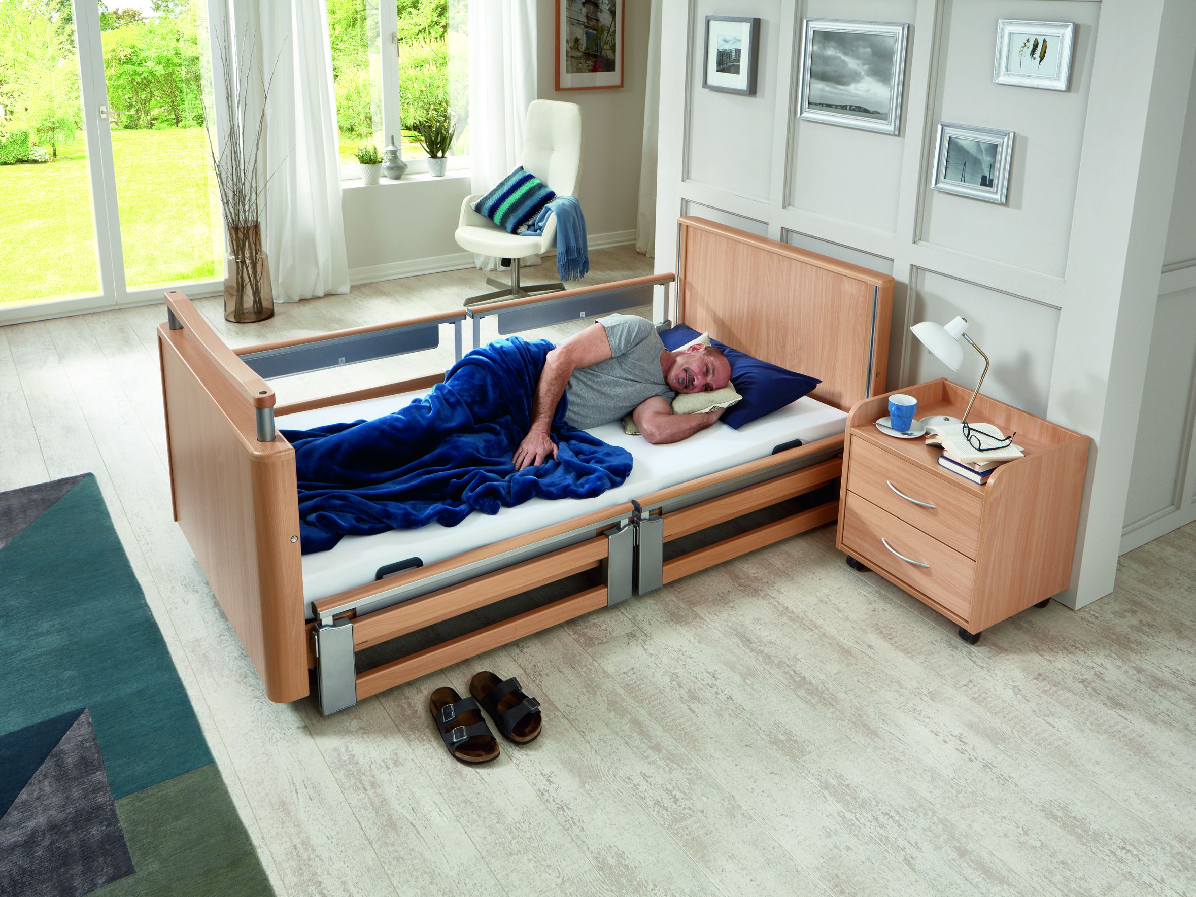 Fall prevention with the Inovia low-height bed