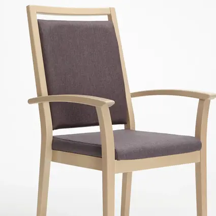 Modell Mavo als Hochlehnstuhl