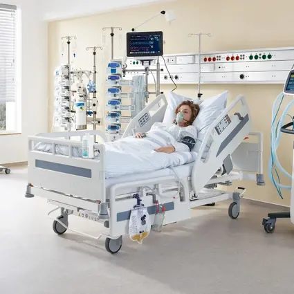 Optionele montagestrips en praktische handgrepen ondersteunen de moderne patiëntenzorg van alle kanten.