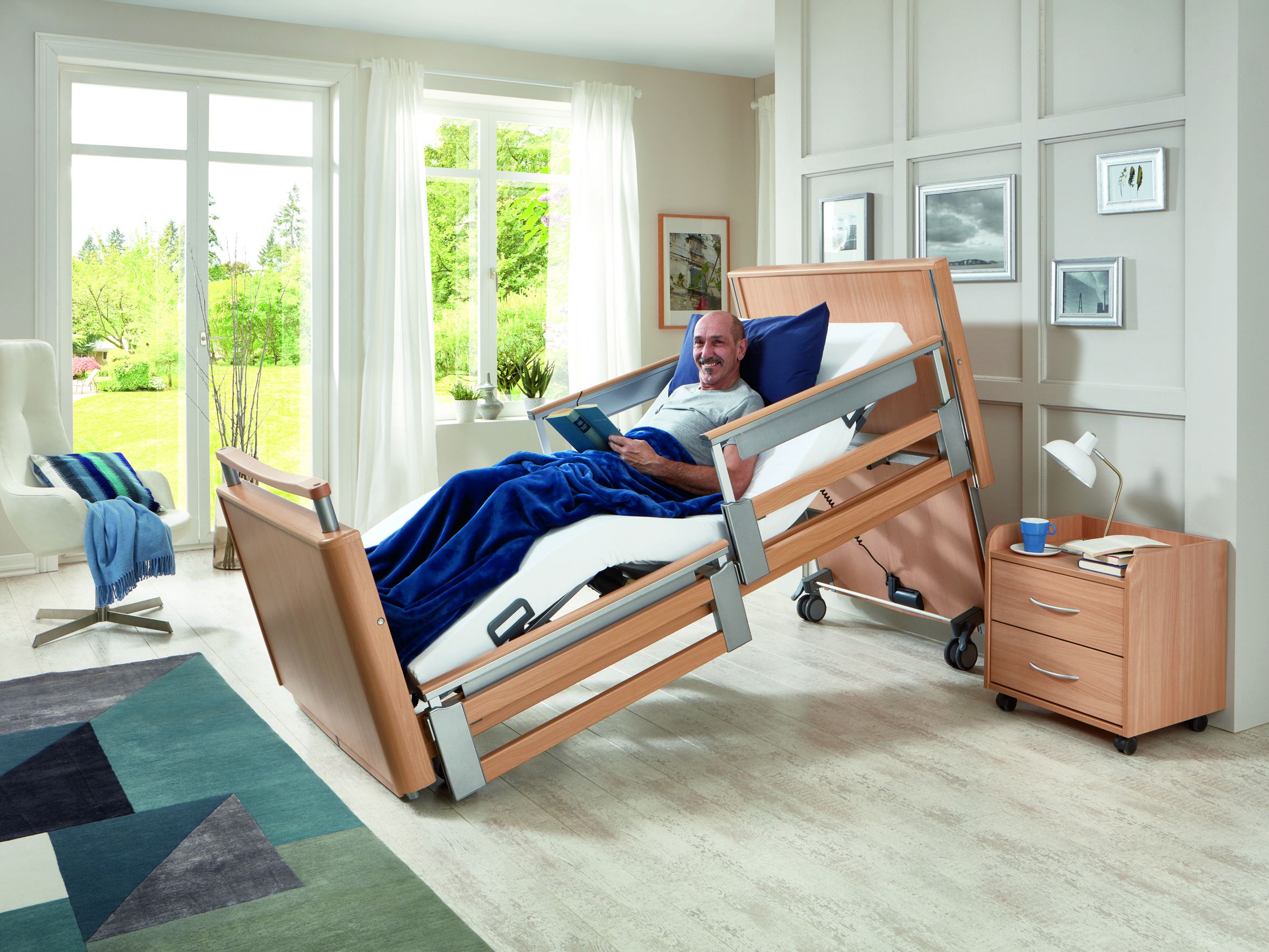 Position assise du lit de soins Inovia