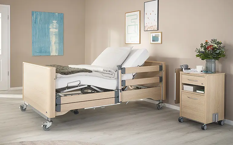 Cama hospitalar de alta resistência Arena com grades de segurança 3/4 e encosto elevado